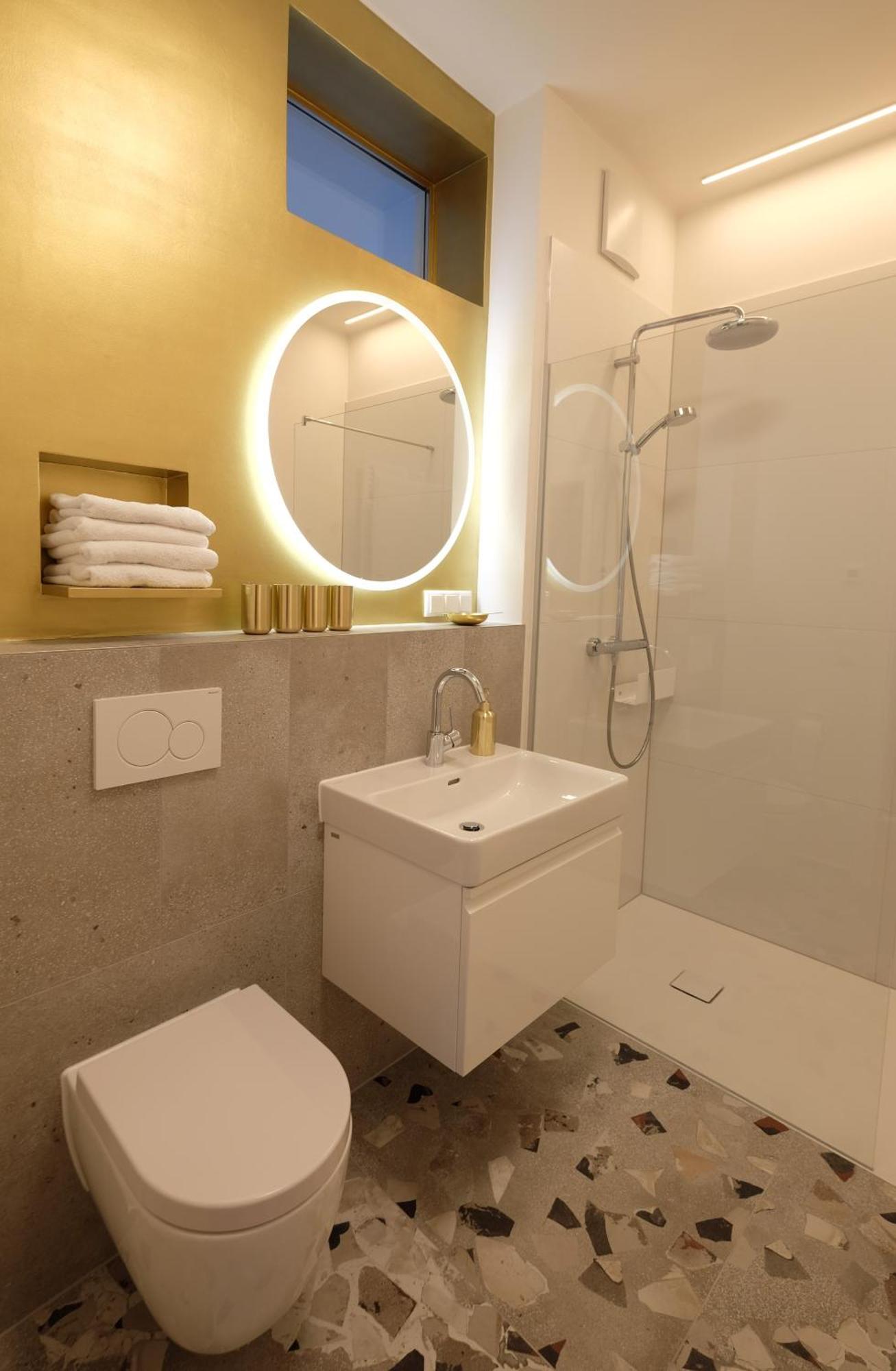 Golden Flat By Grazrentals With Parkview - Brandnew & Free Parking Dış mekan fotoğraf