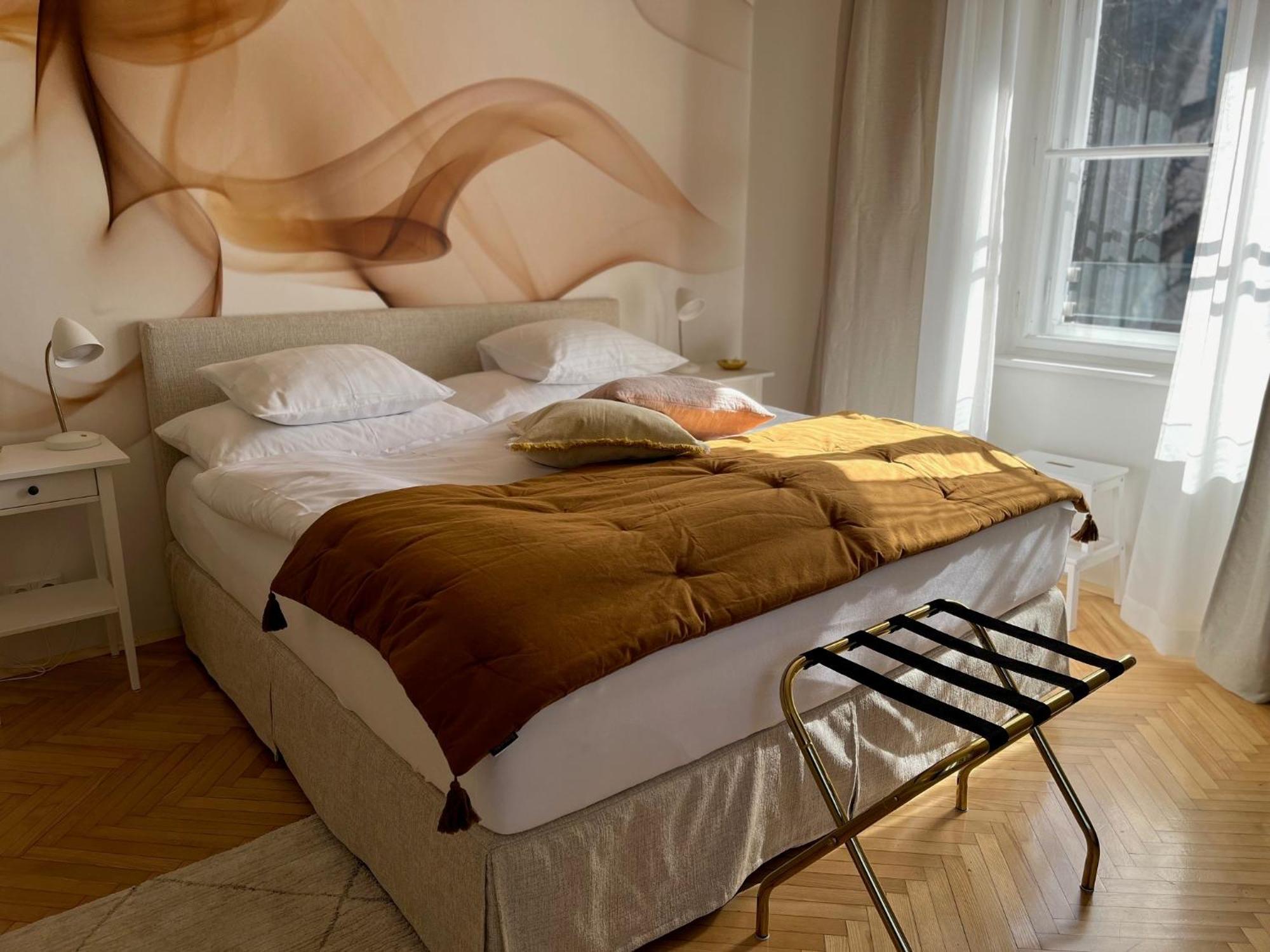Golden Flat By Grazrentals With Parkview - Brandnew & Free Parking Dış mekan fotoğraf