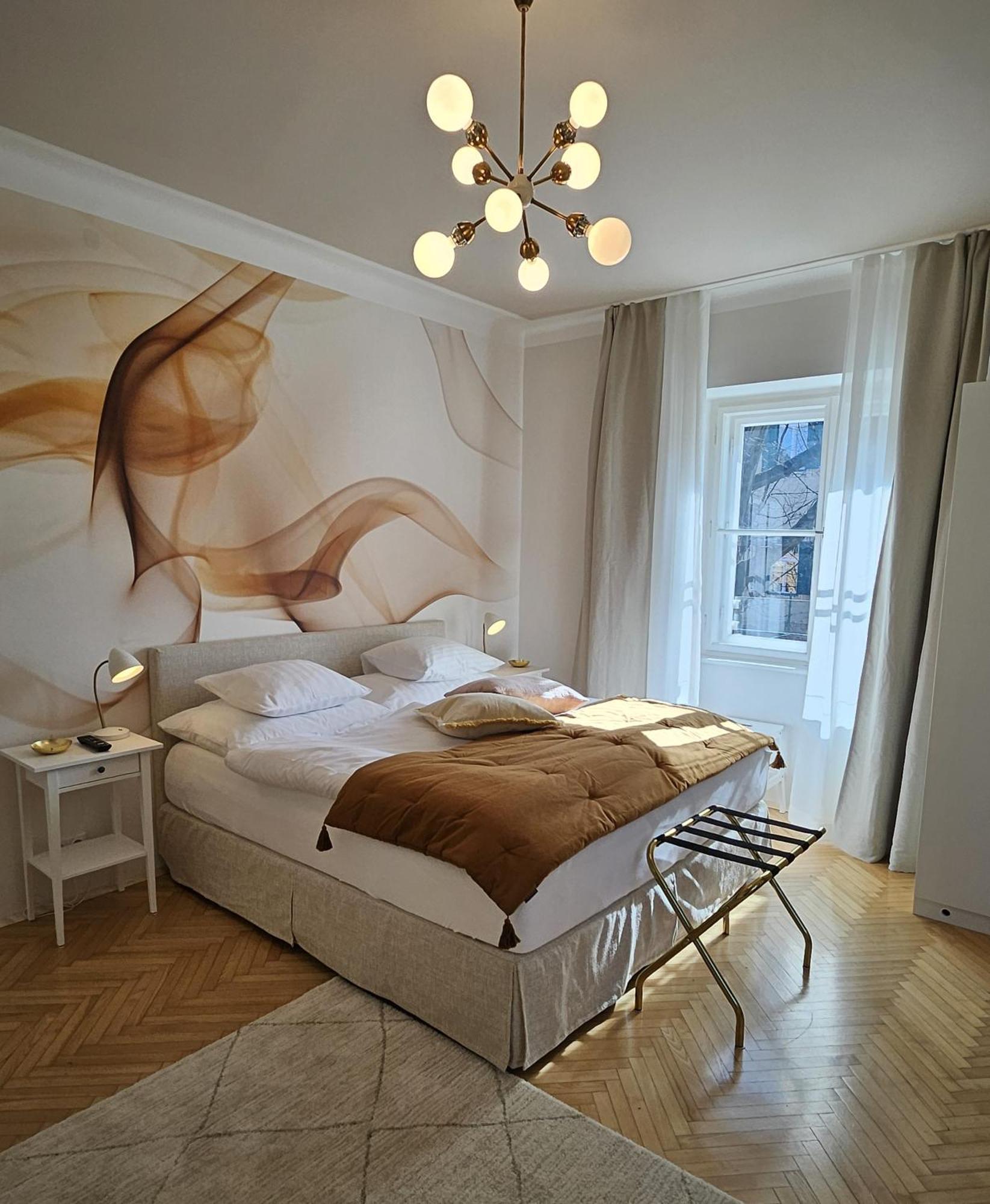 Golden Flat By Grazrentals With Parkview - Brandnew & Free Parking Dış mekan fotoğraf